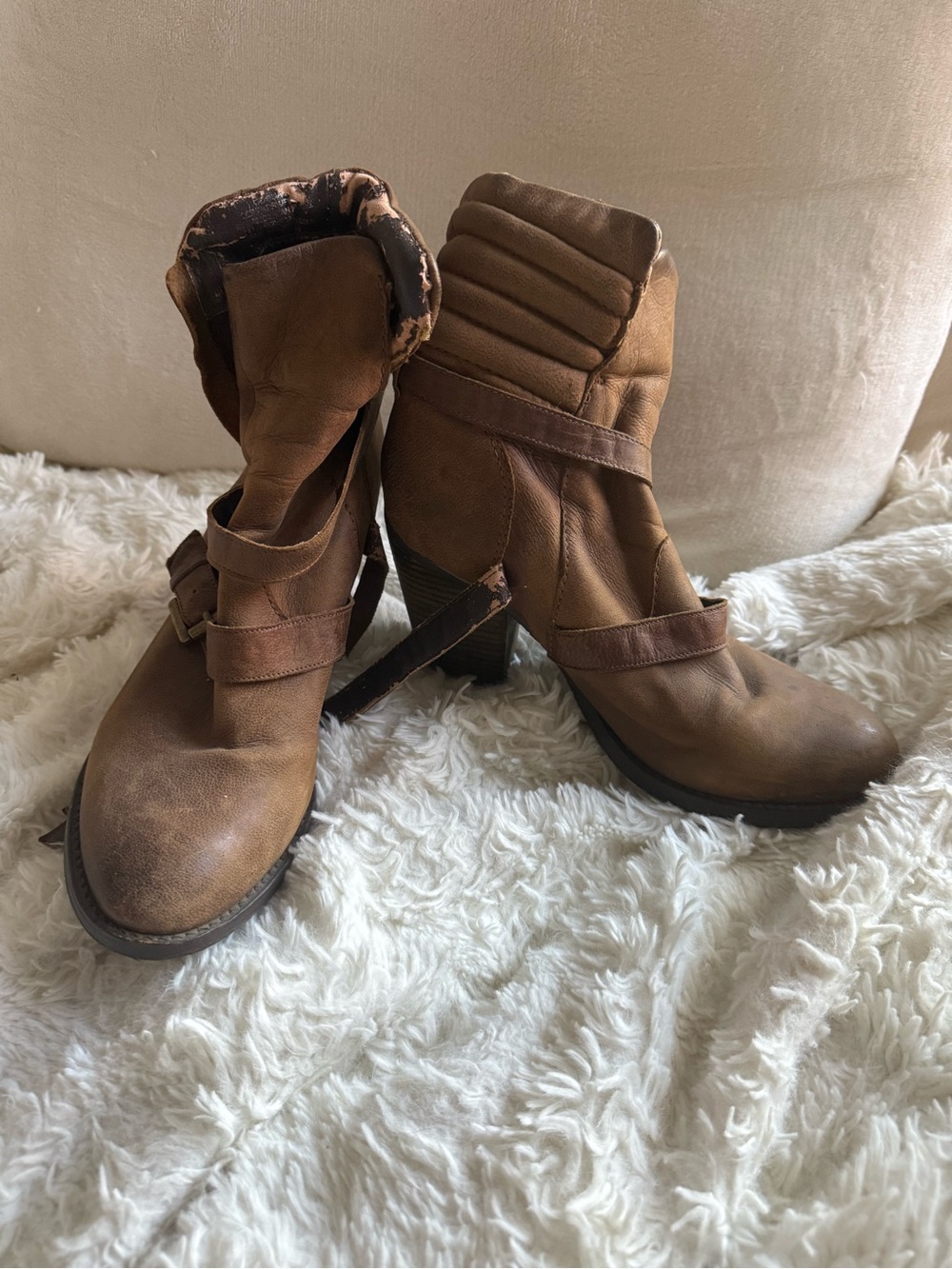 Brown Ankle Boots size 8 (fabric peeling at top & straps, but shoe is good!!)